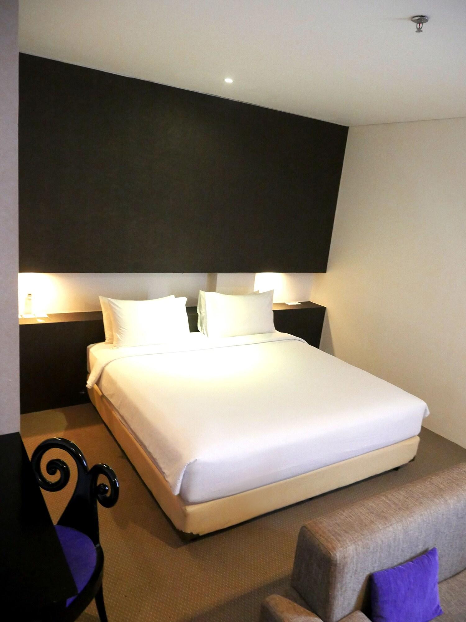 Yasmin Hotel Karawaci Tangerang Kültér fotó