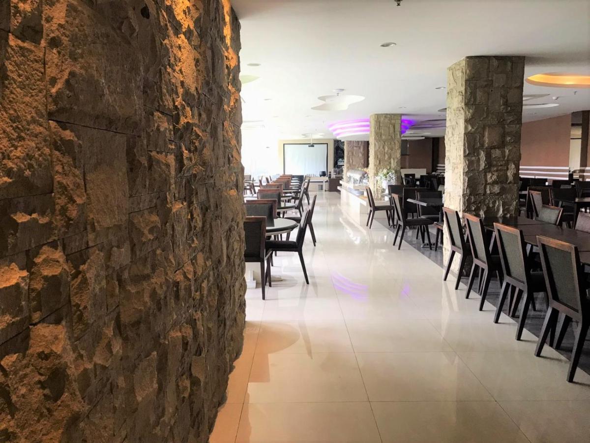 Yasmin Hotel Karawaci Tangerang Kültér fotó