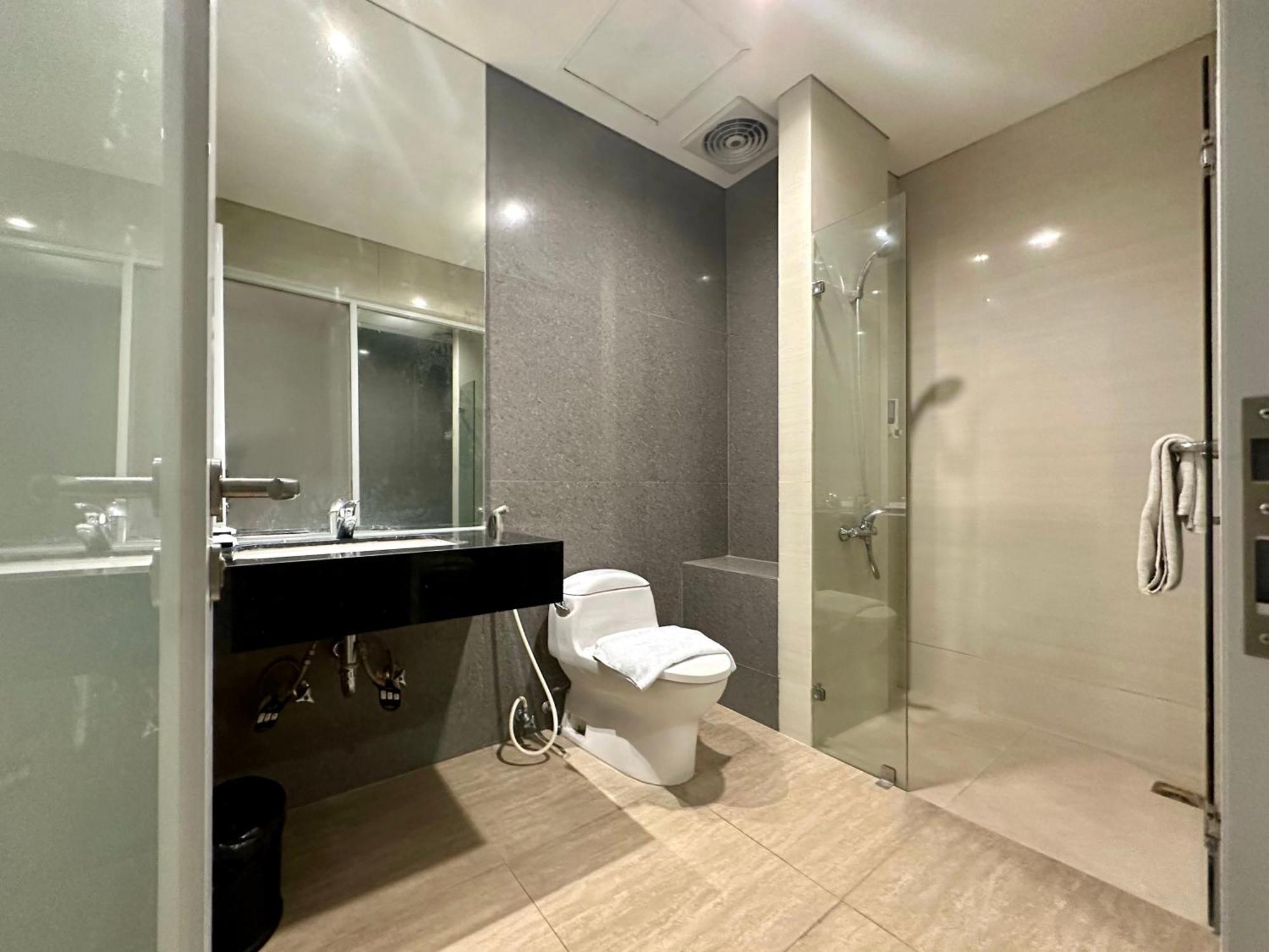 Yasmin Hotel Karawaci Tangerang Kültér fotó