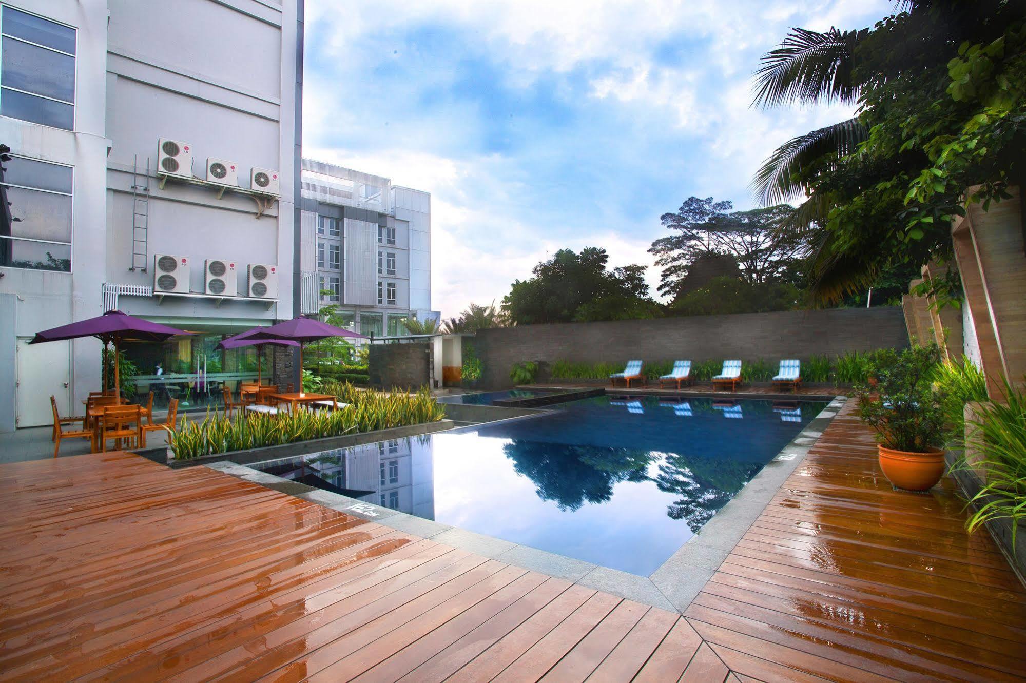 Yasmin Hotel Karawaci Tangerang Kültér fotó
